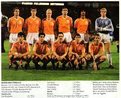 Op 2 september speelde het nederlands elftal een ek kwalificatiewedstrijd tegen san marino. Soccer Nostalgia Qualification Phase Part Four Holland 1988 Uefa European Championship Qualifiers