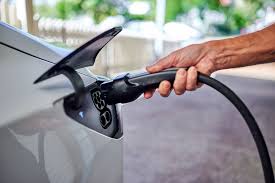 A töltőkön múlhat az elektromos autózás következő korszaka Magyarországon