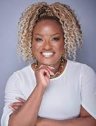 Ayesha Dixon's Instagram, Twitter & Facebook