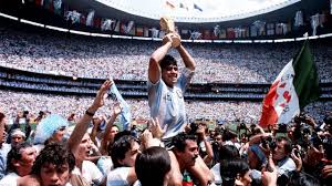 Muere diego armando maradona en argentina. Argentina Football Legend Maradona Dies Of Heart Attack Arab News