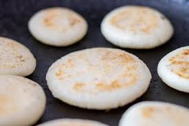 Arepas Rellenas Receta De La Masa De Arepa Y Rellenos Pequerecetas Arepas Recetas Arepas Colombianas Receta Arepas