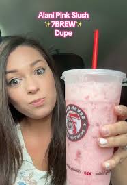 Explorando Dupes de Bebidas: Alani Pink Slush y 7BREW