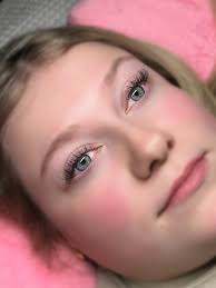 Hi! I'm Brigitte, a permanent makeup artist at Salon 601 in Monroe. I offer  Microblading, powder blows, and lip blushing. I have three littles and  aside from my pink collar job, I'm