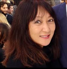 Hawai'i's Art Collectors Flex and Release