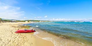 The dreams, desires and memories of those happy days spent sleeping in the shade of reed screening, watching the boats pass by and laughing with friends. Ramatuelle Et La Plage De Pampelonne Oui Sncf