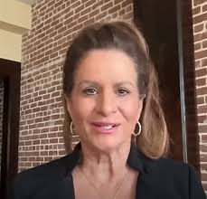 Karen Lynn Kavanagh"