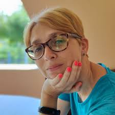 Kochane, czas na drugie Wielkie Przedpremierowe..... Wiem, że lubicie 🥰  Żeby oszuści się nie czepili musiałam to słowo ZASZYFROWAĆ. 😉🙃 Ale Wy  wiecie, o co chodzi prawda❓ Wiecie co robić A więc