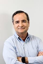 How Fernando Torre Helps CooperVision Make Contact