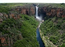 25 Best Places To Visit In Australia With Map Photos Touropia Located in the dry central an essential stop along australia's famous east coast, it is impossible to miss out on this hippie town with its popular. 25 best places to visit in australia