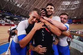 Gli azzurri del quartetto dell'inseguimento a squadre nel ciclismo su pista hanno battuto la danimarca. Bhutnkdnqzp4em