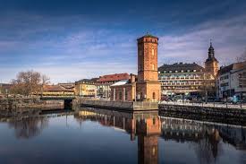 It's the largest town in the area with about 40,000 inhabitants, slightly more than its close neighbour and friendly rival borlänge. Conference With Guided Tour In Falun First Hotels