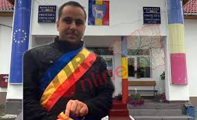 Adresa, telefoane, primar si alte informatii despre primaria albeni gorj. Un Primar È™i Viceprimar Din Gorj S Au Certat È™i Agresat In PrimÄƒrie Gorjonline Zi De Zi InformaÈ›i