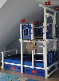 Für lattenroste und matratzen sind im fachhandel standardgrößen erhältlich. Hochbett Bei Dachschrage Bei Dachschrage Hochbett Kinder Zimmer Hochbett Kinder Dachschrage Jungen Bett