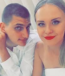 Nisam mislio da ću biti nba igrač, a ne mvp. Bice To Gala Vencanje Sa Mnogo Poznatih Zvanica Zeni Se Kosarkas Nikola Jokic Aska