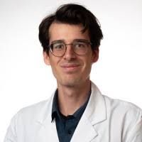 3200+ perfiles de «Riss»