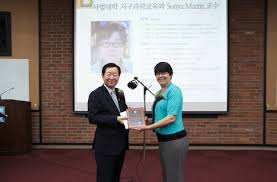 Yes, i would love to help!5. First International Faculty To Win Snu Excellence In Teaching Award News Newsroom Snu Now Seoul National University