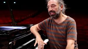 Stefano bollani a che tempo che fa esegue il domatore di pulci + intervista. Stefano Bollani Introduce Il Concerto Del 5 Luglio 2017 Youtube