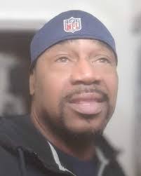 Travis Richards's Instagram, Twitter & Facebook