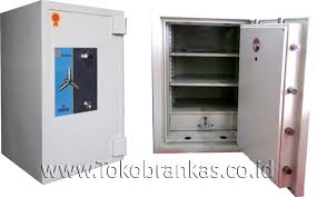 Posted on april 20, 2013 by brankastokoemas. Jual Brankas Di Situbondo Chubb Safes Cobra Executive B Size 4 Pabrik Brankas Berkualitas Harga Brankas Surabaya Tahan Api Standar Sni Pabrik Brankas Berkualitas Harga Brankas Surabaya Tahan Api Standar Sni