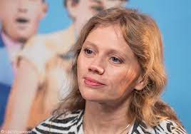 Lucie borleteau, née le , est une réalisatrice, actrice et scénariste française. 2019 Arras Film Festival Filmmaker And Screenwriter Lucie Borleteau On Her Second Feature Chanson Douce Film Talk