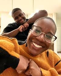 Sharon Kimble's Instagram, Twitter & Facebook