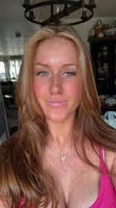 Aimee Stringer's Instagram, Twitter & Facebook