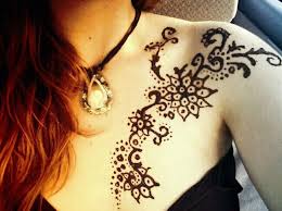 Henna On Pinterest Henna Tattoos Henna Tree And Collarbone Tattoo Neck Tattoo Shoulder Henna Tattoos