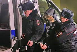 По мнению школьного стрелка, преподаватель намеренно ставил ему низкие оценки и таким образом лишал шанса на получение аттестата с отличием. Sud Prigovoril Shkolnogo Strelka Sergeya Gordeeva K Prinuditelnomu Lecheniyu Gazeta Ru