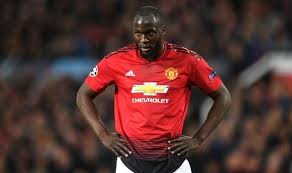Romelu lukaku's move from everton to manchester united was much hyped but just two years later he has left for inter milan for £74m, a loss of £1m. Manchester United Slammed For Romelu Lukaku Treatment As Star Nears Inter Milan Move Football Sport Express Co Uk