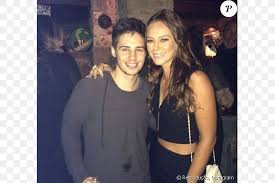 Browse and download high resolution paolla oliveira's picture, wall of celebrities is the best place to view and download celebrities's landscape and portrait wallpapers. Paolla Oliveira Rogerio Gomes Dating Family Actor Png 675x548px Watercolor Cartoon Flower Frame Heart Download Free