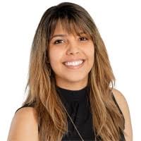 Karina Zelaya's Instagram, Twitter & Facebook