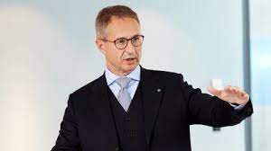 He joined the company in 2008 and earlier worked at the former dupont. Borealis Ceo Alfred Stern Uber Die Zukunft Des Plastiks Bei Der U S Handelskammer Leisure Communications Pressebereich