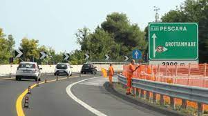 Foto, mappa, descrizioni e recensioni per scegliere la soluzione vacanza più adatta a te. Autostrada A14 A Due Corsie Nel Piceno Obiettivo 21 Luglio Cronaca Ilrestodelcarlino It