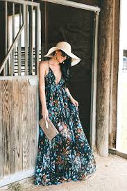 The most expensive way to watch the kentucky derby is from inside the mansion, which is on the fourth floor. What To Wear To A Kentucky Derby Party Fashion Dressed To Kill