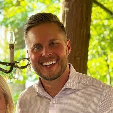 Samantha Singletary's Instagram, Twitter & Facebook