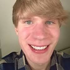 Ethan Bowman (@EthanBowman16)