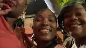 BERTHA'S PLACE BAR & RESTAURANT, New Orleans