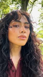 Autumn Hummel's Instagram, Twitter & Facebook