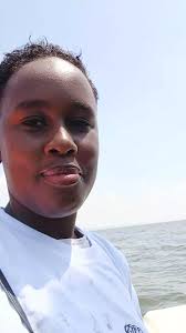 Si ata nyinyi mnaona hatukai mbaya sana mnaeza anza kushona vitenge just in  case, #rutomustgo