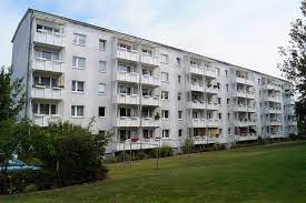 Attraktive mietwohnungen für jedes budget! 3 Zimmer Wohnung Zu Vermieten Brahe Str 31 18059 Rostock Sudstadt Rostock Mapio Net