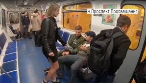 Costi și alexandra de la mireasa se pregătesc de nuntă? AdevÄƒrul Despre Clipul In Care O Femeie Le ToarnÄƒ BÄƒrbaÅ£ilor ApÄƒ Cu Clor Intre Picioare La Metrou Ce A MÄƒrturisit Victima Stirileprotv Ro