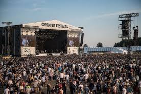 The open'er festival is a music festival which takes place on the north coast of poland, in gdynia. Rusza Open Er Co Warto Wiedziec Serwis Kultura