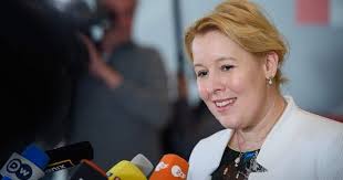 The election researcher matthias jung. Franziska Giffey Als Neue Bundesfamilienministerin Domradio De Katholische Nachrichten
