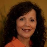 Laura Dowell's Instagram, Twitter & Facebook