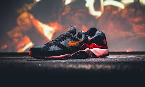Nike Air Max 180 Black Ocean Pack Black Av3734 001 43einhalb Sneaker Store Air Max 180 Sneakers Nike Air Max Nike Air Max