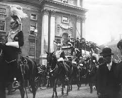 King Georges Visit Near Trinity College 1911