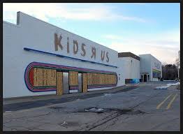 Vacant Kids R Us Toys R Us Manchester Nh Abandoned Abandoned Places Toys R Us Stores