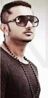 The star was seen looking healthy this weekend outside his brother's marriage ceremony and wearing his own. Yo Yo Honey Singh Hd Wallpapers Hairstyle Yo Yo Honey Singh 737x1490 Wallpaper Teahub Io