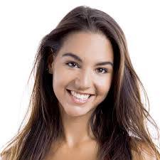 Natasha Fleming's Instagram, Twitter & Facebook