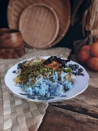 Bakar pada suhu 160c selama 20 minit. Nasi Kerabu Ayam Bakar Vs Nasi Kerabu Ayam Goreng